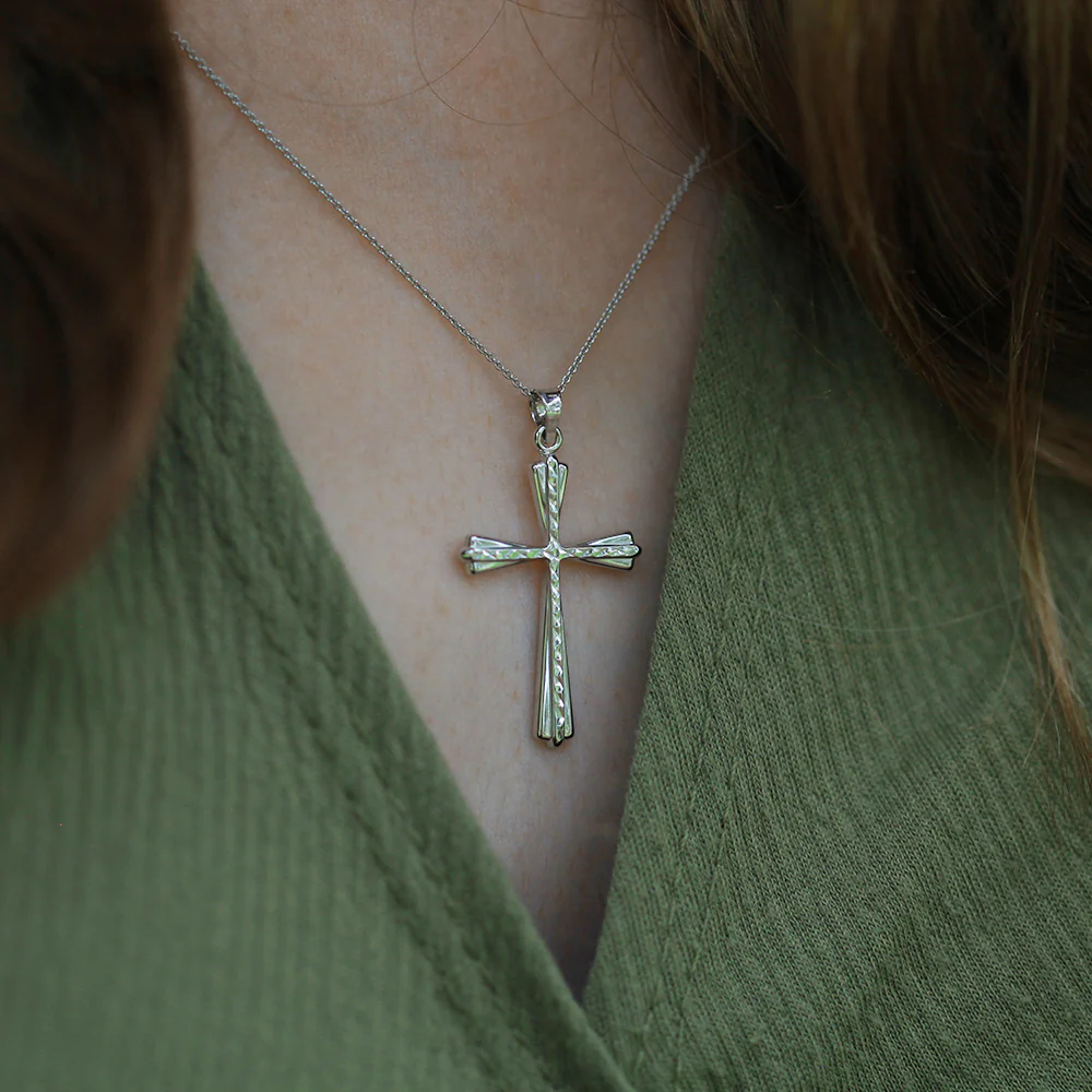 9ct White Gold Fancy Cross Pendant