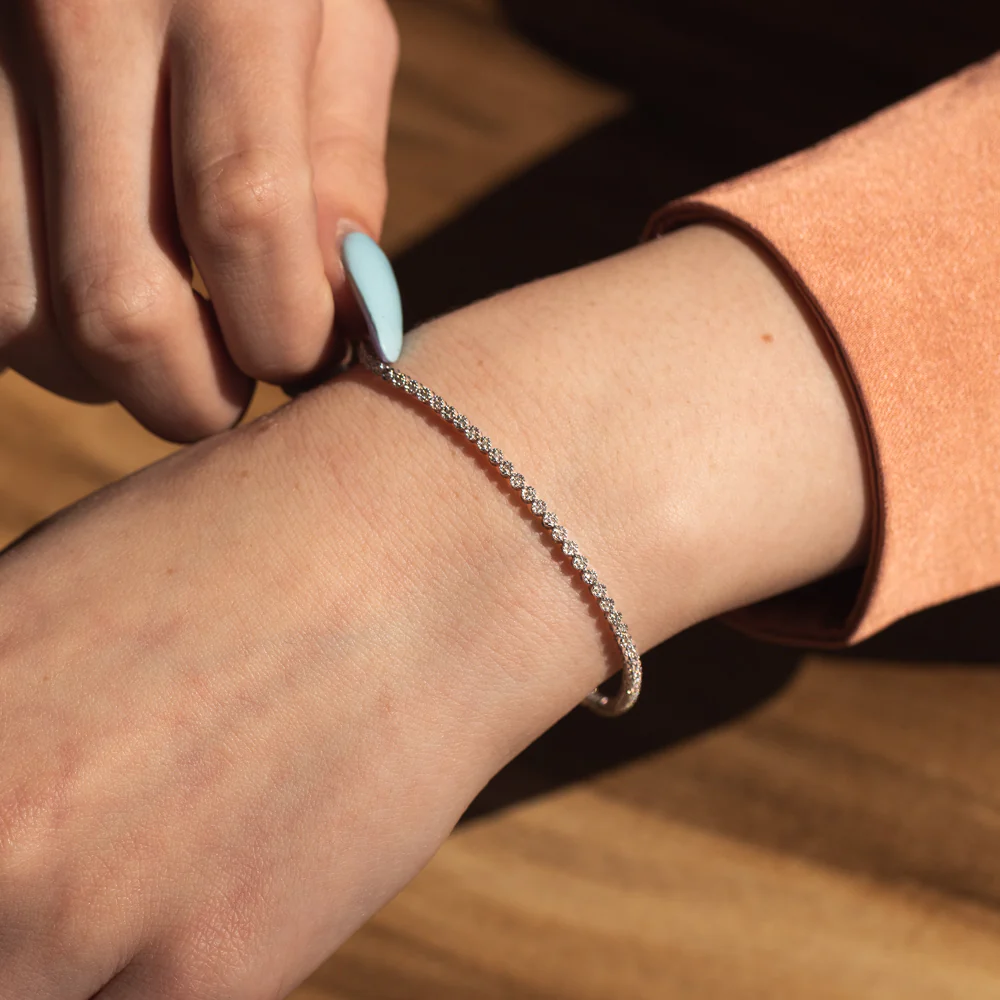 9ct White Gold 1/4 Carat Charming Tennis Bracelet 18cm