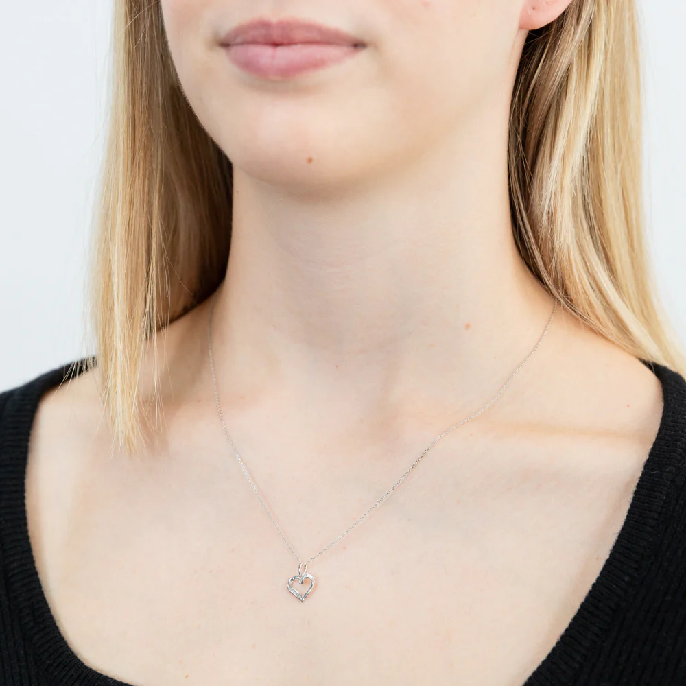 9ct Elegant White Gold Diamond Pendant 45cm Chain