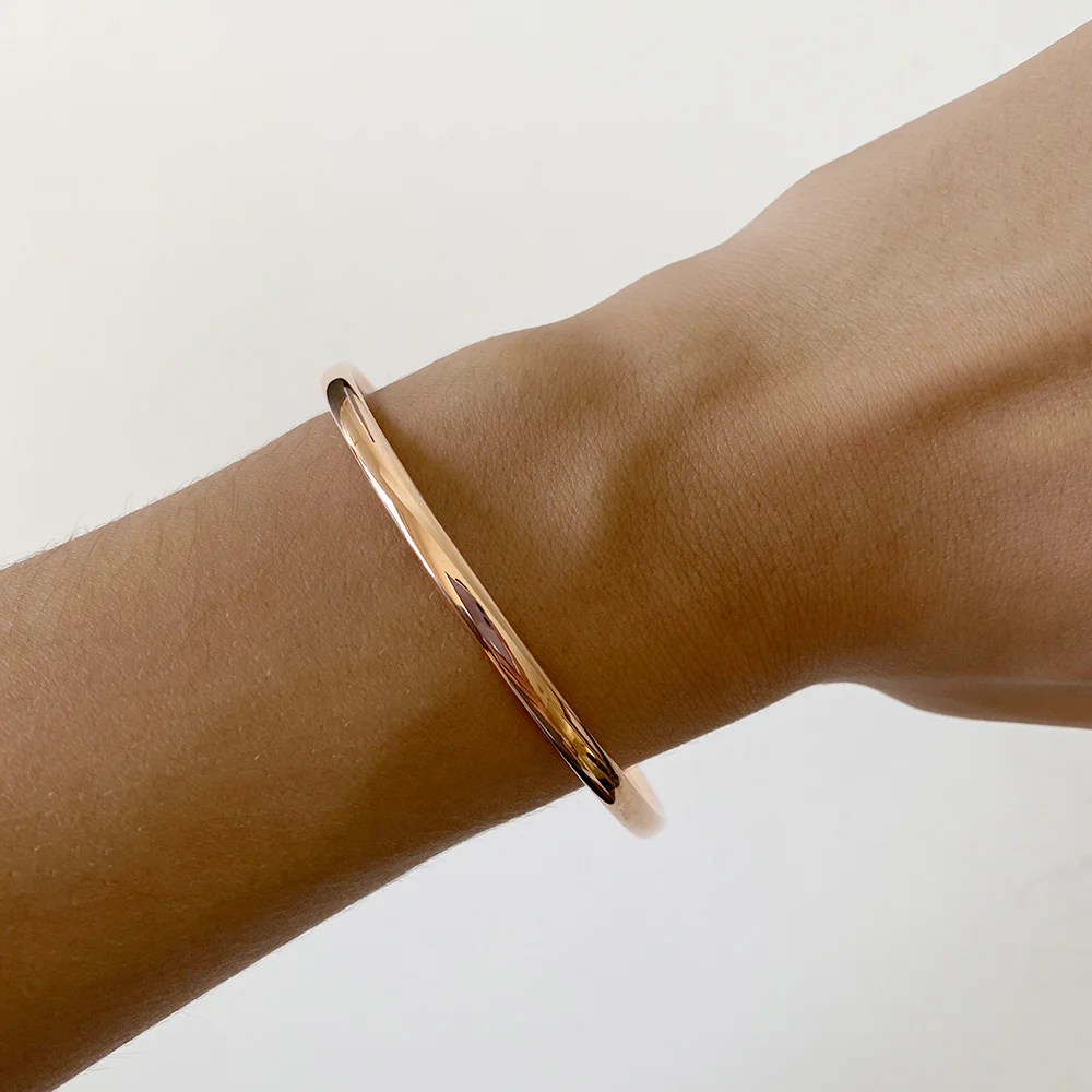 9ct Rose Gold Hollow Twist Bangle