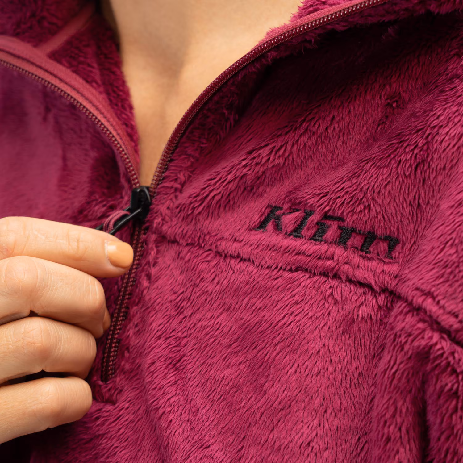Cascade 1/4 Zip Crop Hoodie