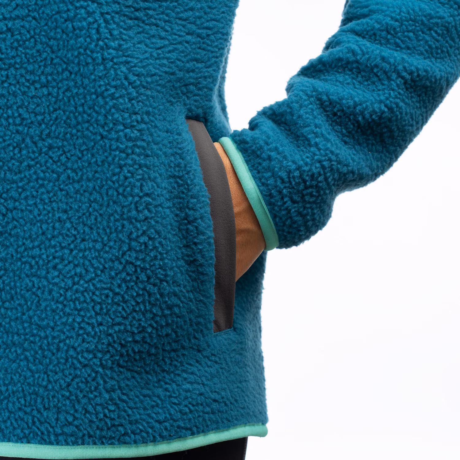 High Pile Mountain Fleece Pullover