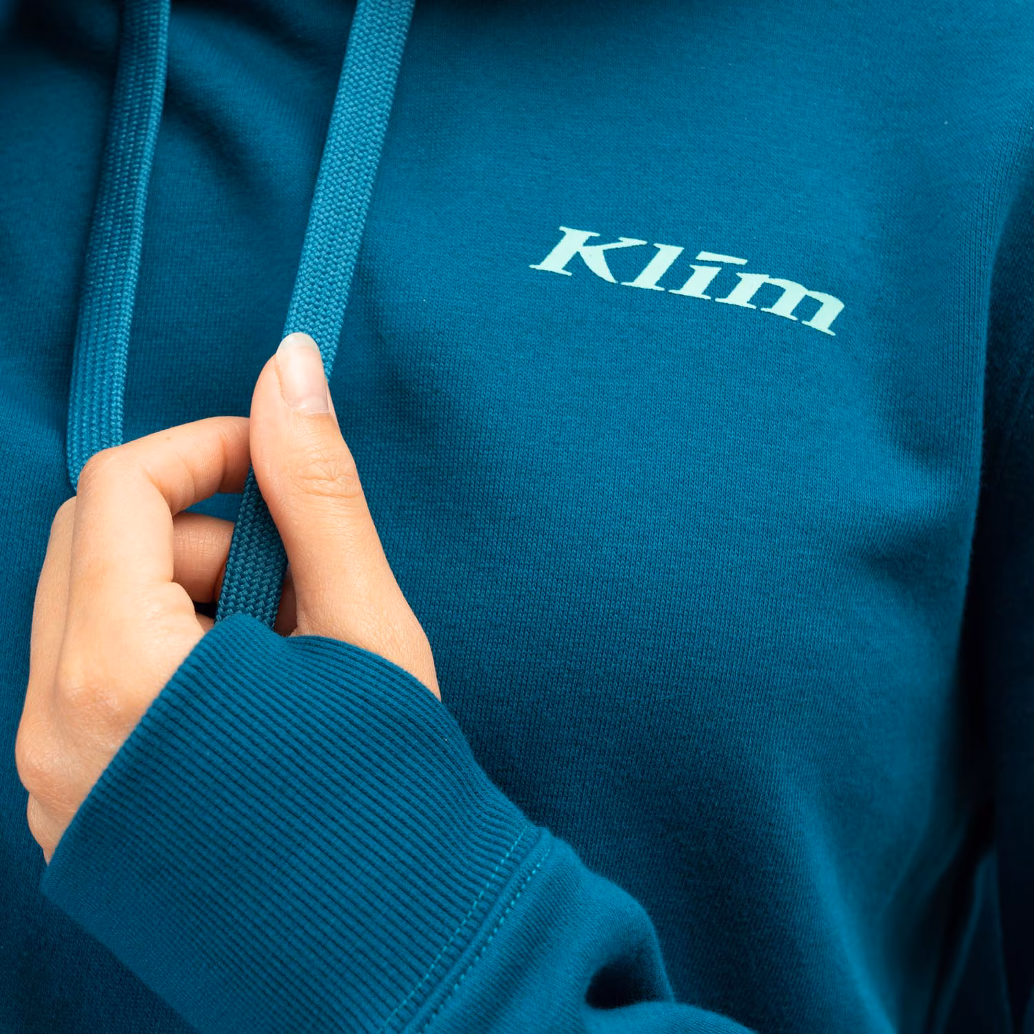 Mariposa Long Pullover Hoodie