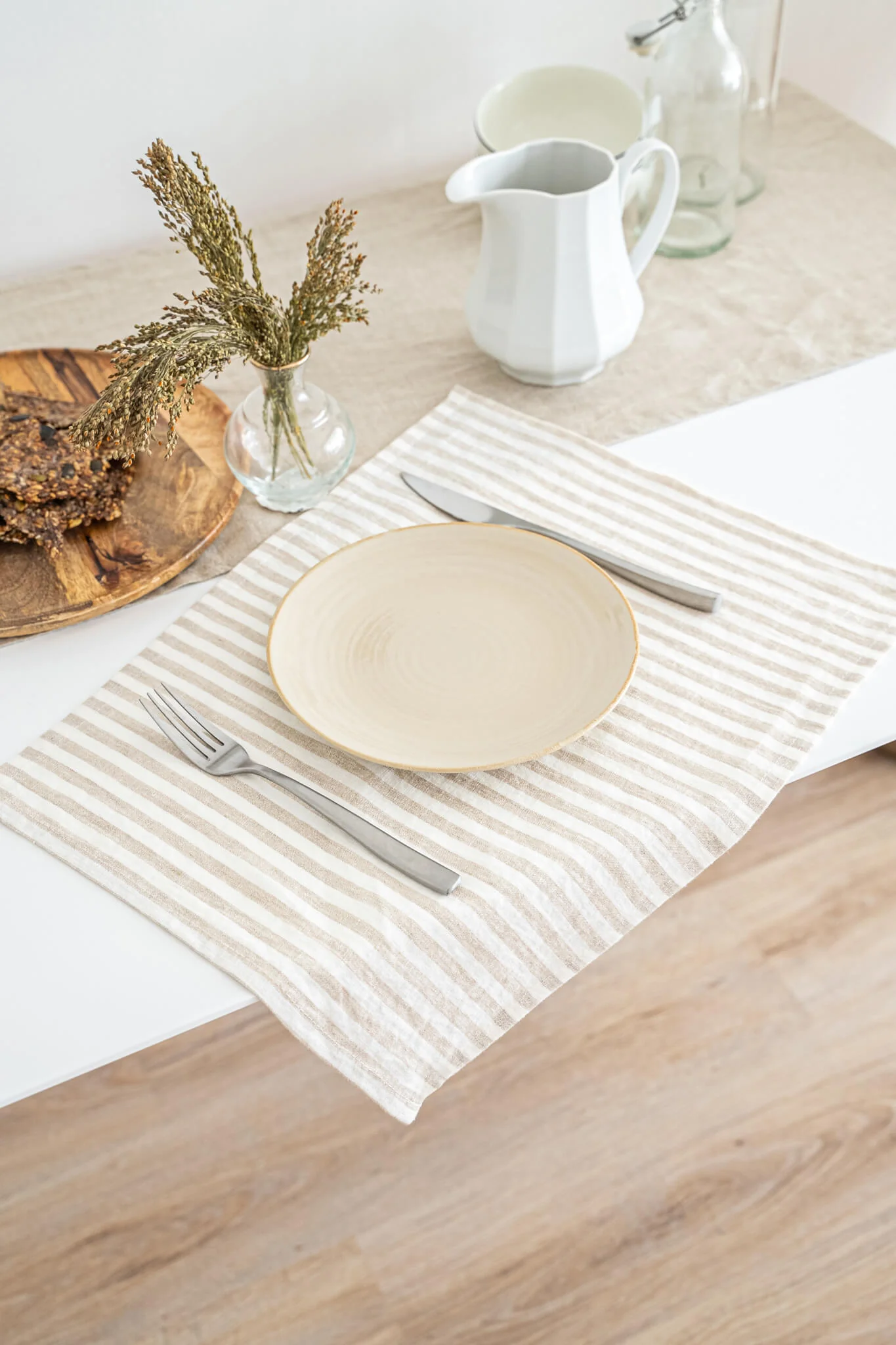 Tischsets aus Leinen in der Farbe „Streifen Natur“