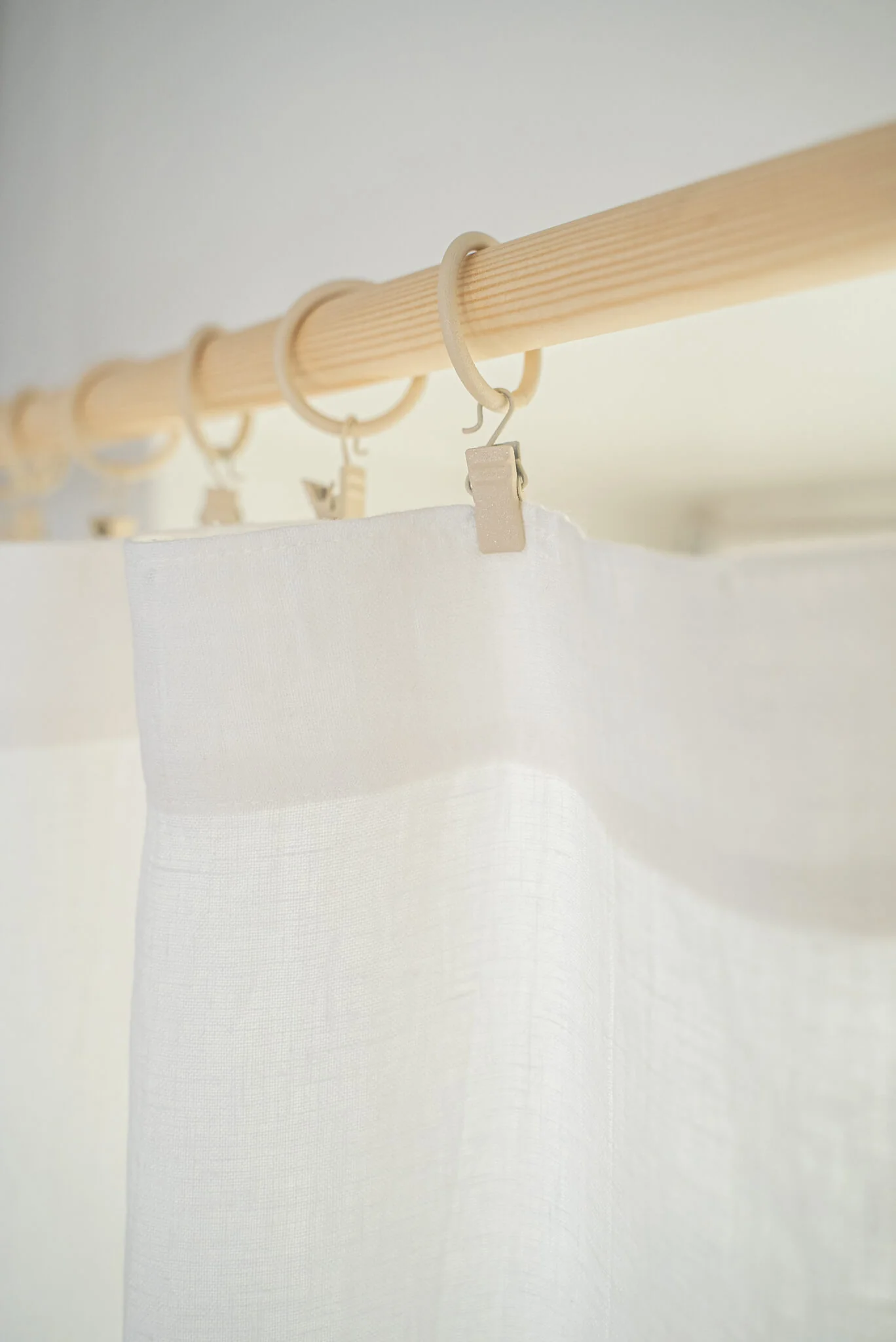 Leinenvorhänge mit gesäumter Oberseite (1 Paar). Sondergrößen erhältlich