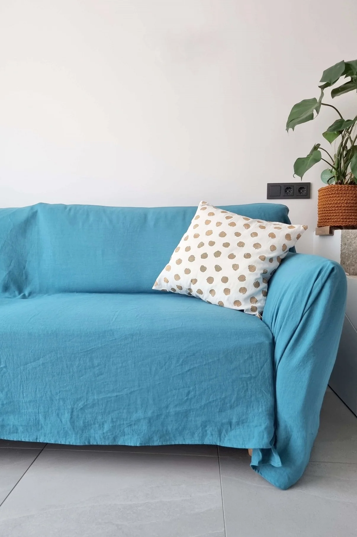 Sofabezug aus Leinen in Blau. Sondergrößen erhältlich