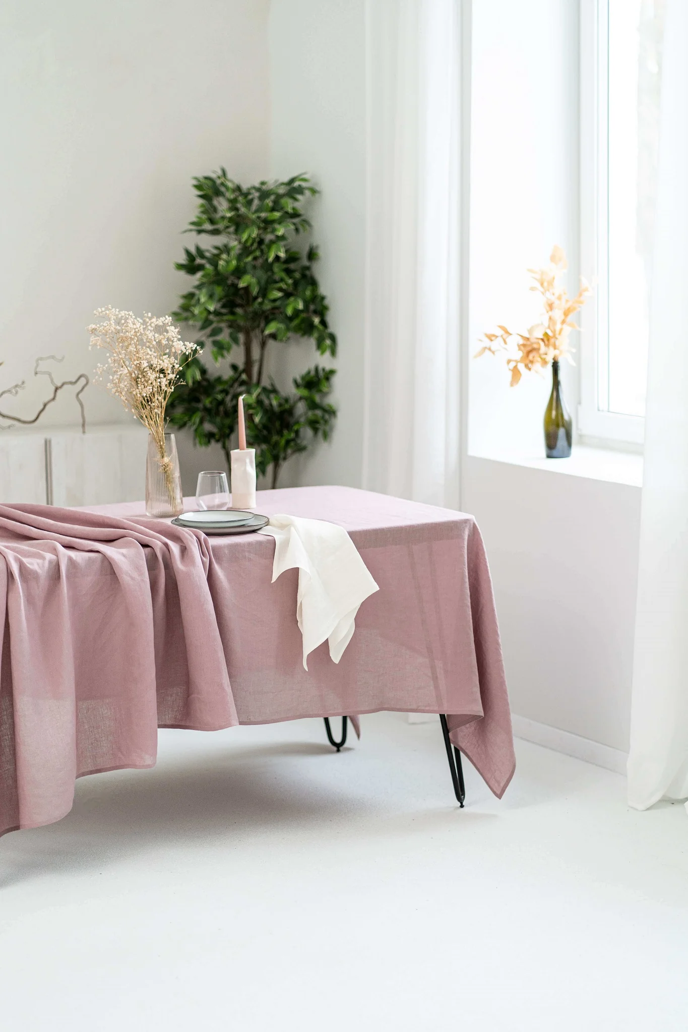 Leinentischdecke in der Farbe Dusty Rose. Sondergrößen erhältlich