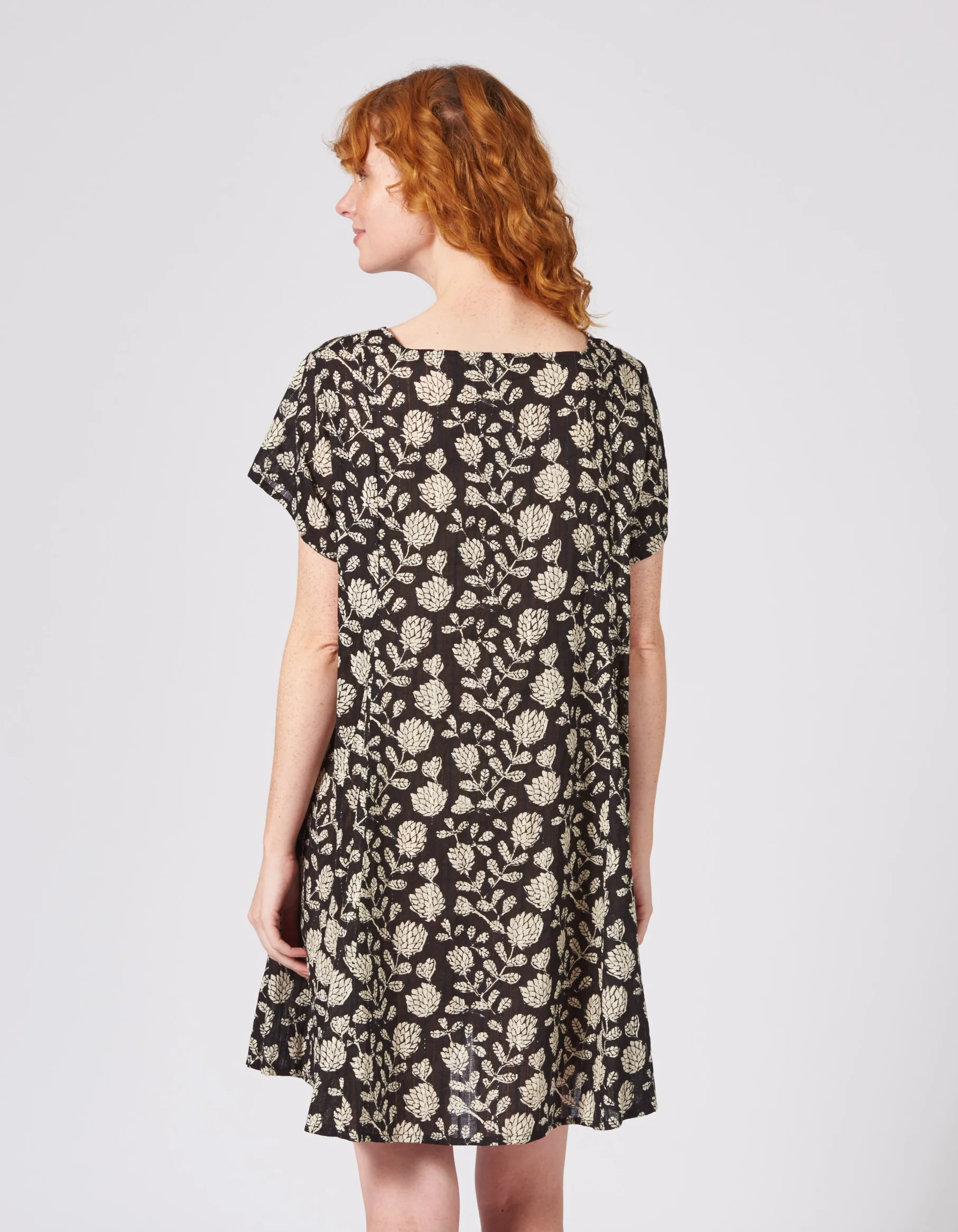Kleid Ilka schwarz/natur Druck aus Bio-Baumwolle