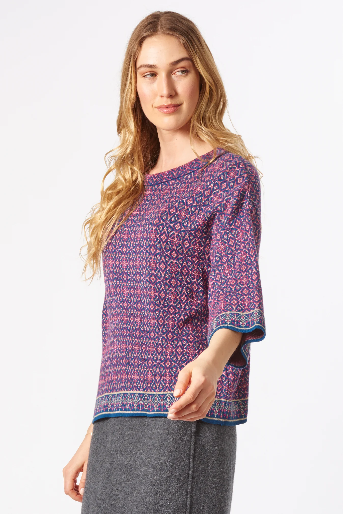 Pullover mit dekorativer Sumen-Bordüre aus Bio-Baumwolle