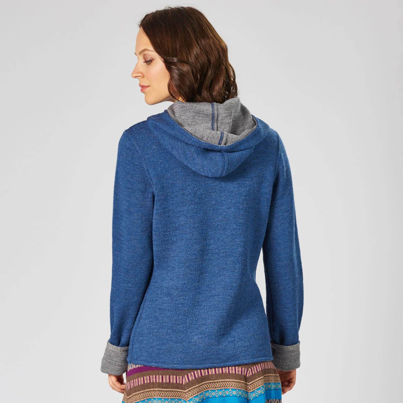Damen Kapuzenjacke mit Doppelreiverschluss aus reiner Merinowolle