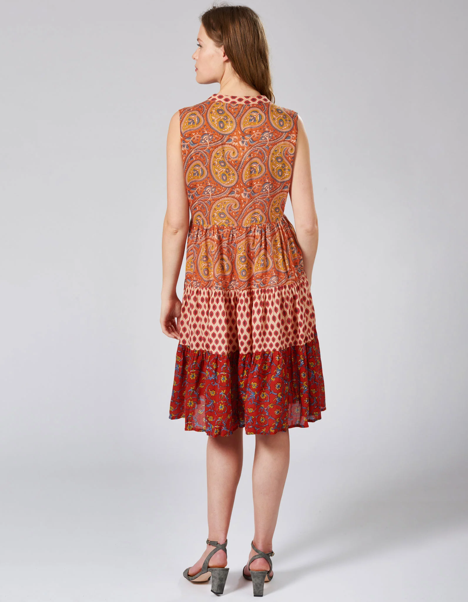 Midikleid Diamond mit Paisleymuster und Eingrifftaschen