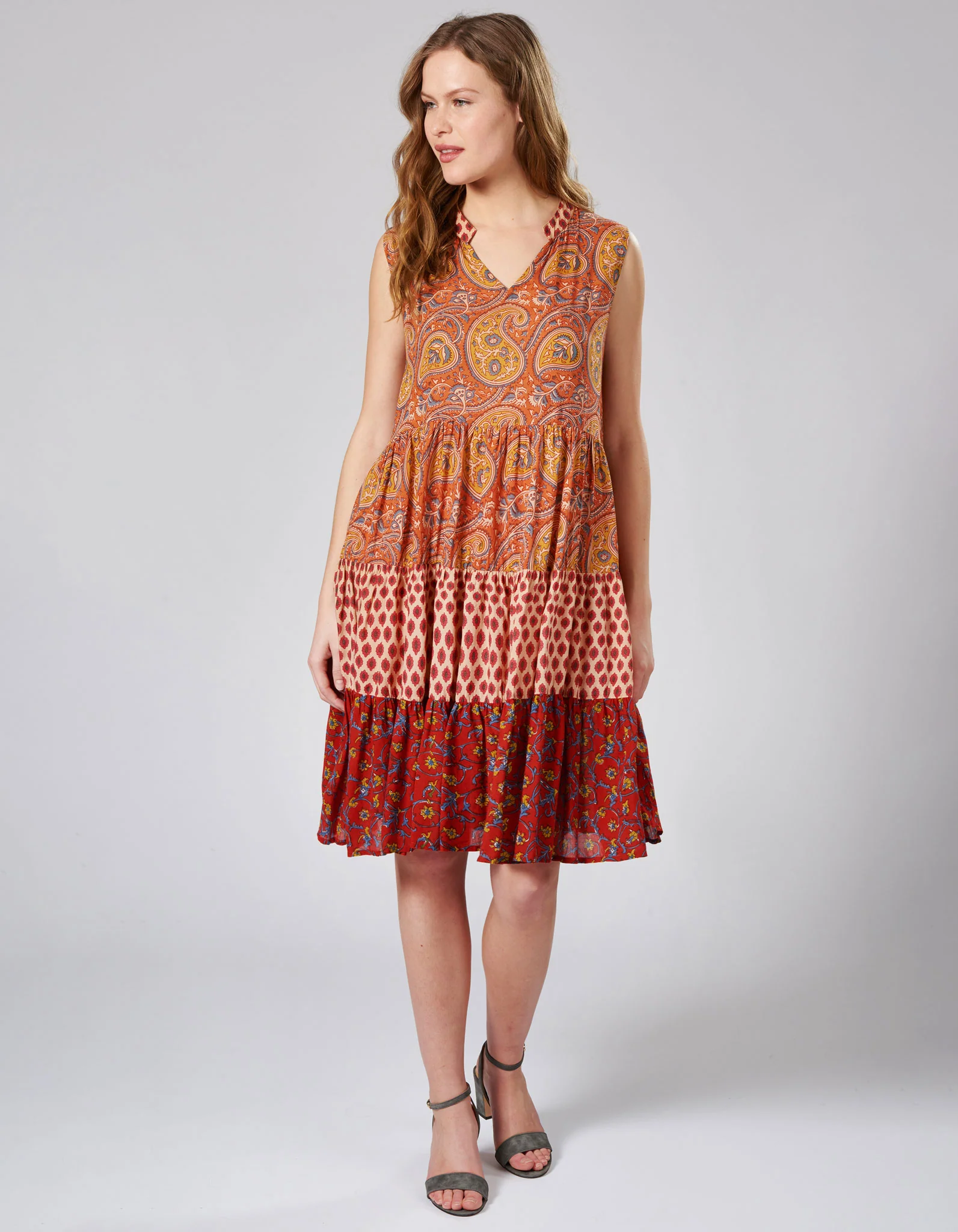 Midikleid Diamond mit Paisleymuster und Eingrifftaschen