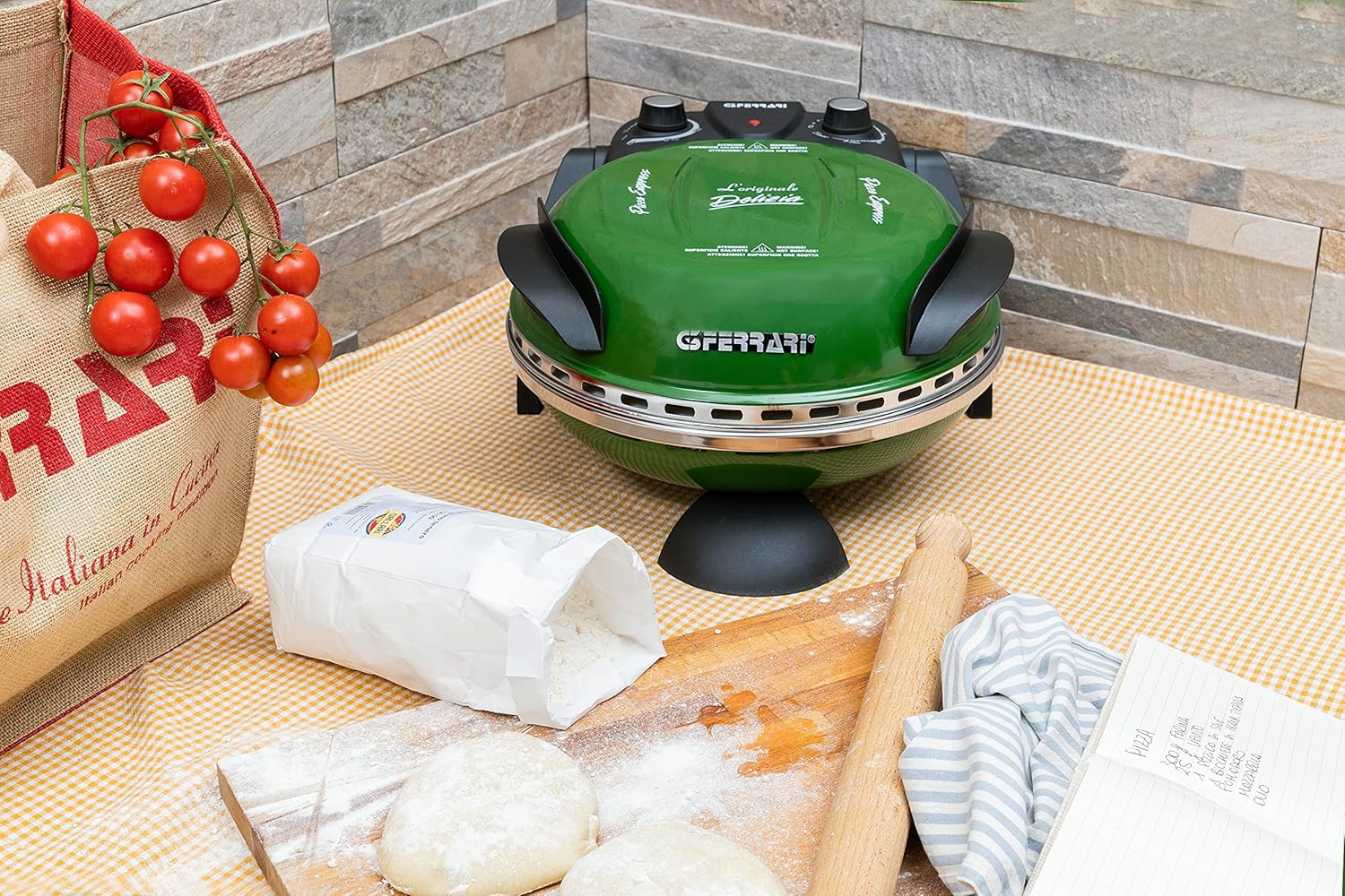 G3 Ferrari G10006 Pizza Exprimer Plaisir, Four Pizza, 1200 W, 400°C, Pierre Réfractaire (diamètre 31 cm), Minuteur 5', Livre de Recettes inclus, Noir