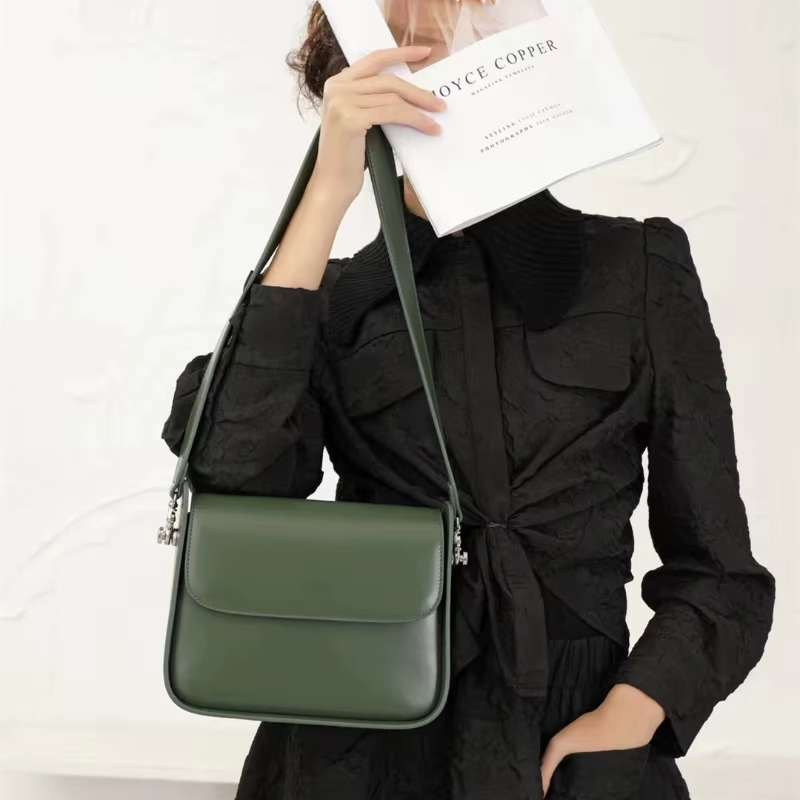 2023 New Women Tote Bag Large Capacity Handbag Classic Style Genuine Leather Messenger Bag Fashion Female Underarm Shoulder Bags