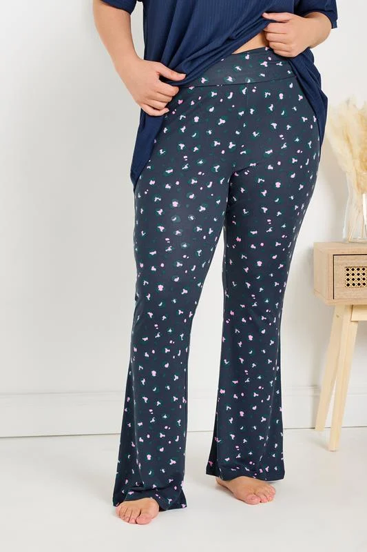 Yours YOURS Curve Green 'Long Live The Weekend' Soft Touch Pyjama Top