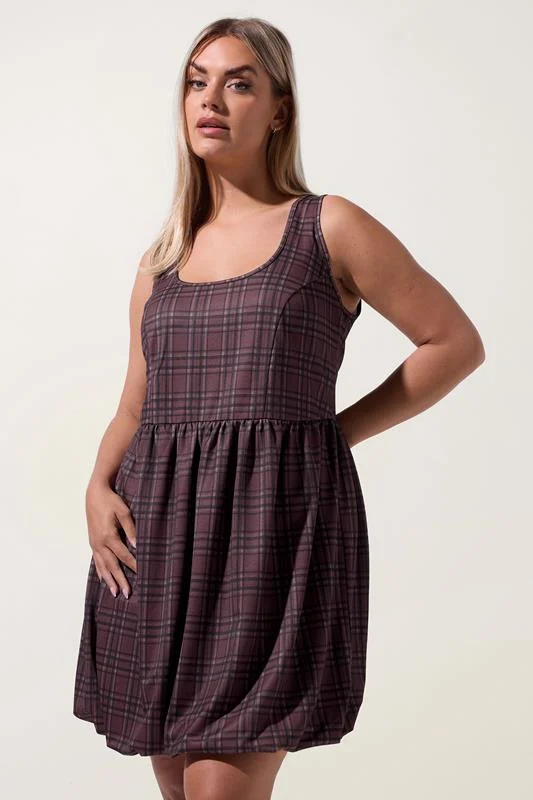 Limited Collection LIMITED COLLECTION Curve Burgundy Red Check Puffball Mini Dress