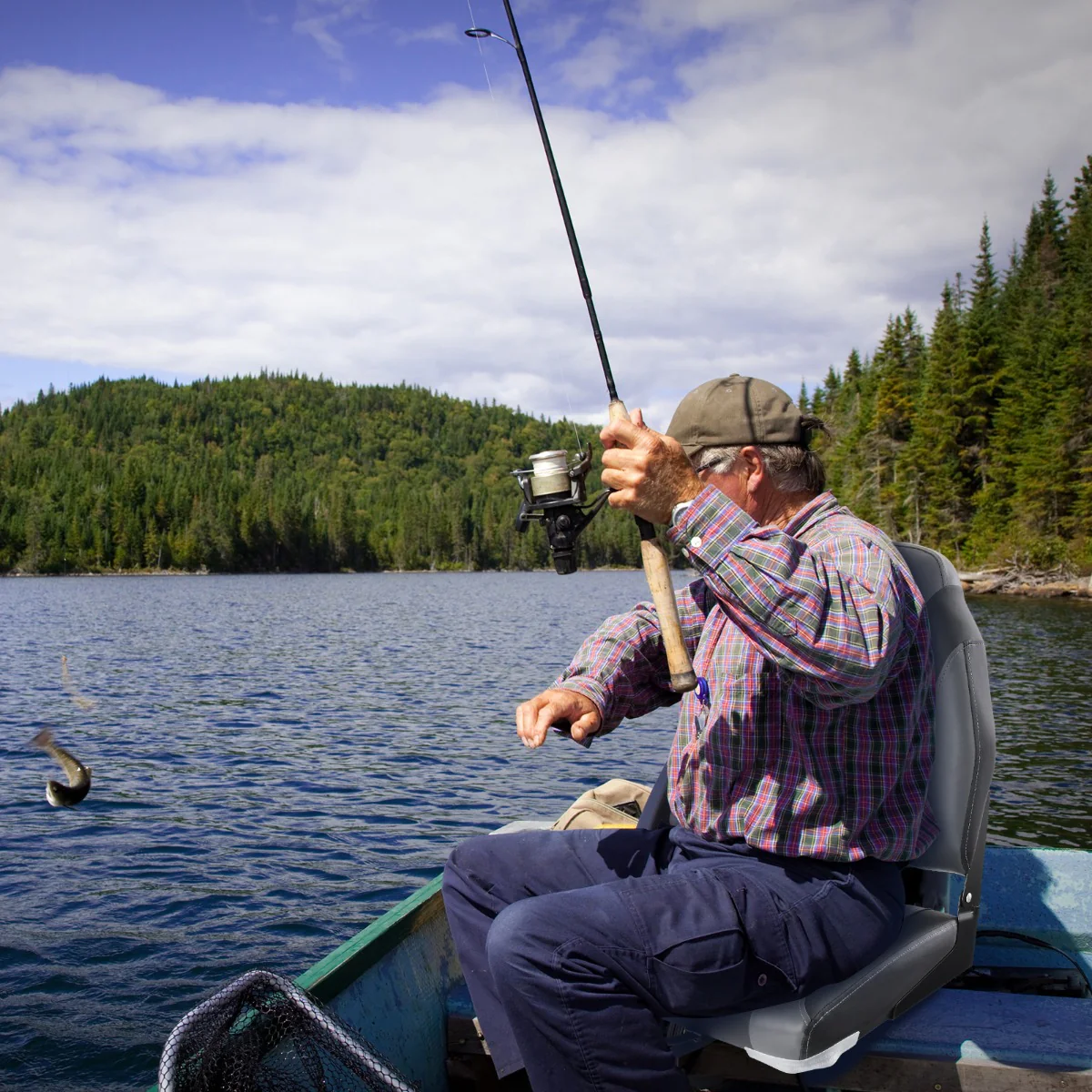 Lot de 2 sièges de bateau pliante à dossier surface en pvc imperméable siège de pêche avec rembourrage en éponge haute densité charnières flexibles noir 20_0008768