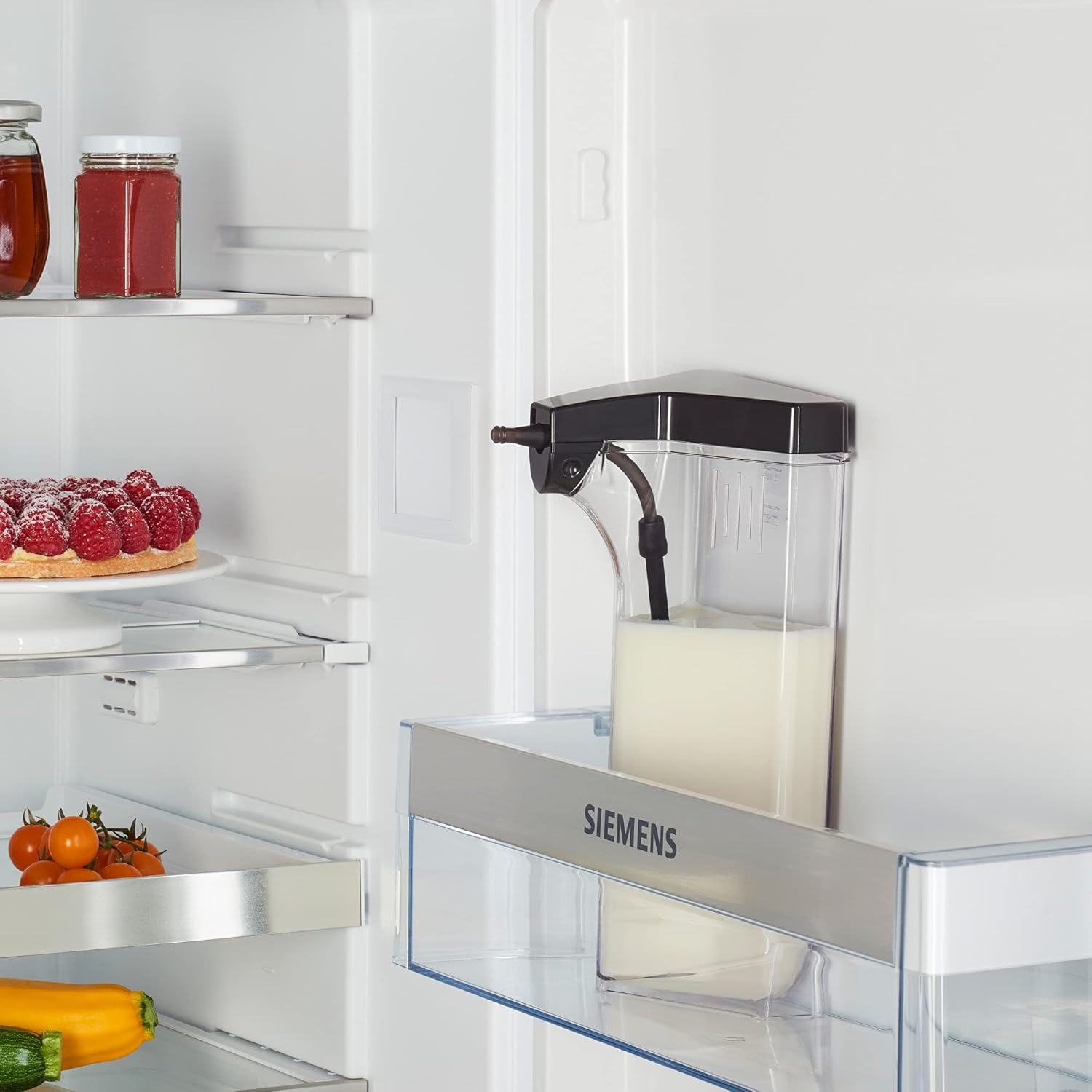 Siemens, machine à café automatique EQ900 TQ903D03, contrôle par l'application, écran tactile, mode barista, AromaBoost, réduction du bruit, broyeur premium, nettoyage à la vapeur, 1 500 W, inox