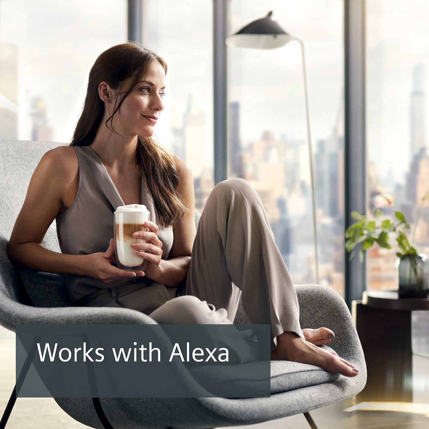 Siemens, machine à café automatique EQ900 TQ903D03, contrôle par l'application, écran tactile, mode barista, AromaBoost, réduction du bruit, broyeur premium, nettoyage à la vapeur, 1 500 W, inox