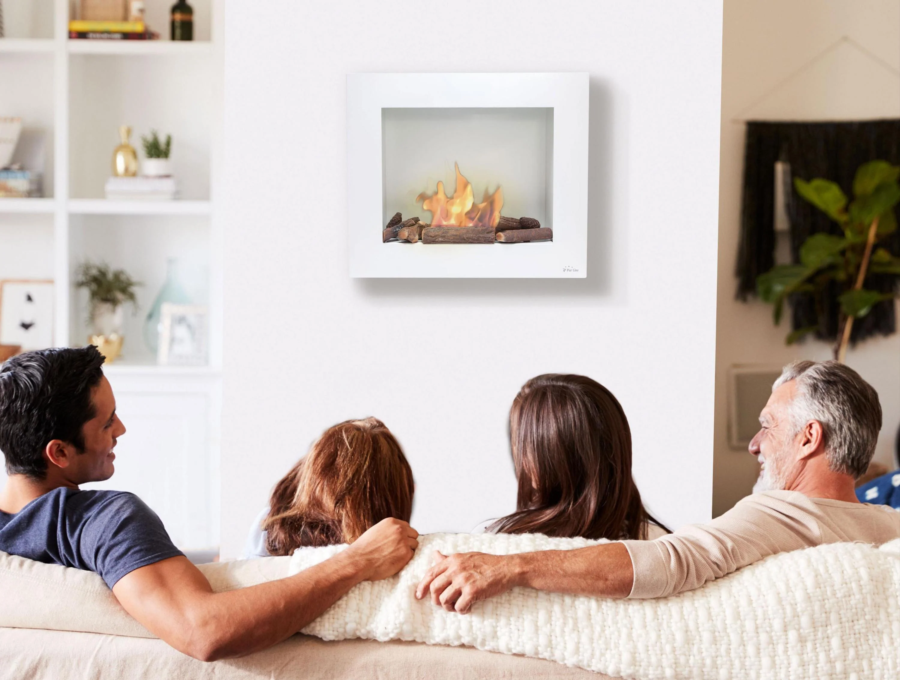 Cheminée à l'éthanol avec sol ou mur ocre clair avec kit entonnoir et bche