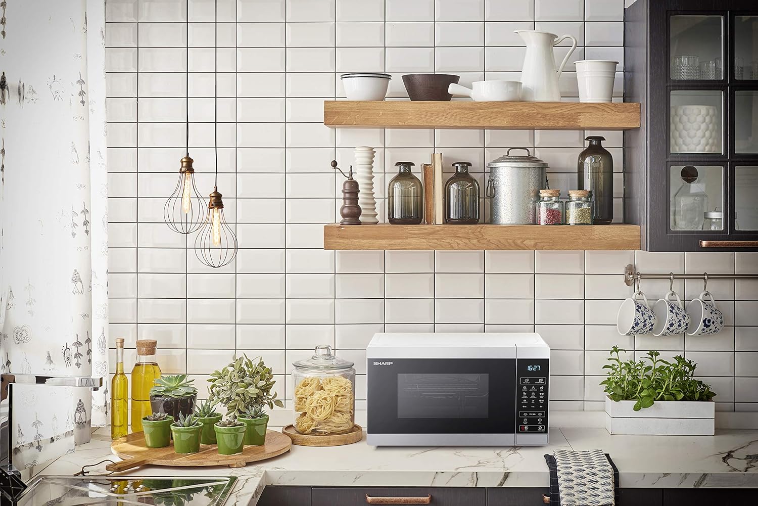 Sharp YC-MG252AE-B, Four micro-ondes, Noir de 25 litres avec gril