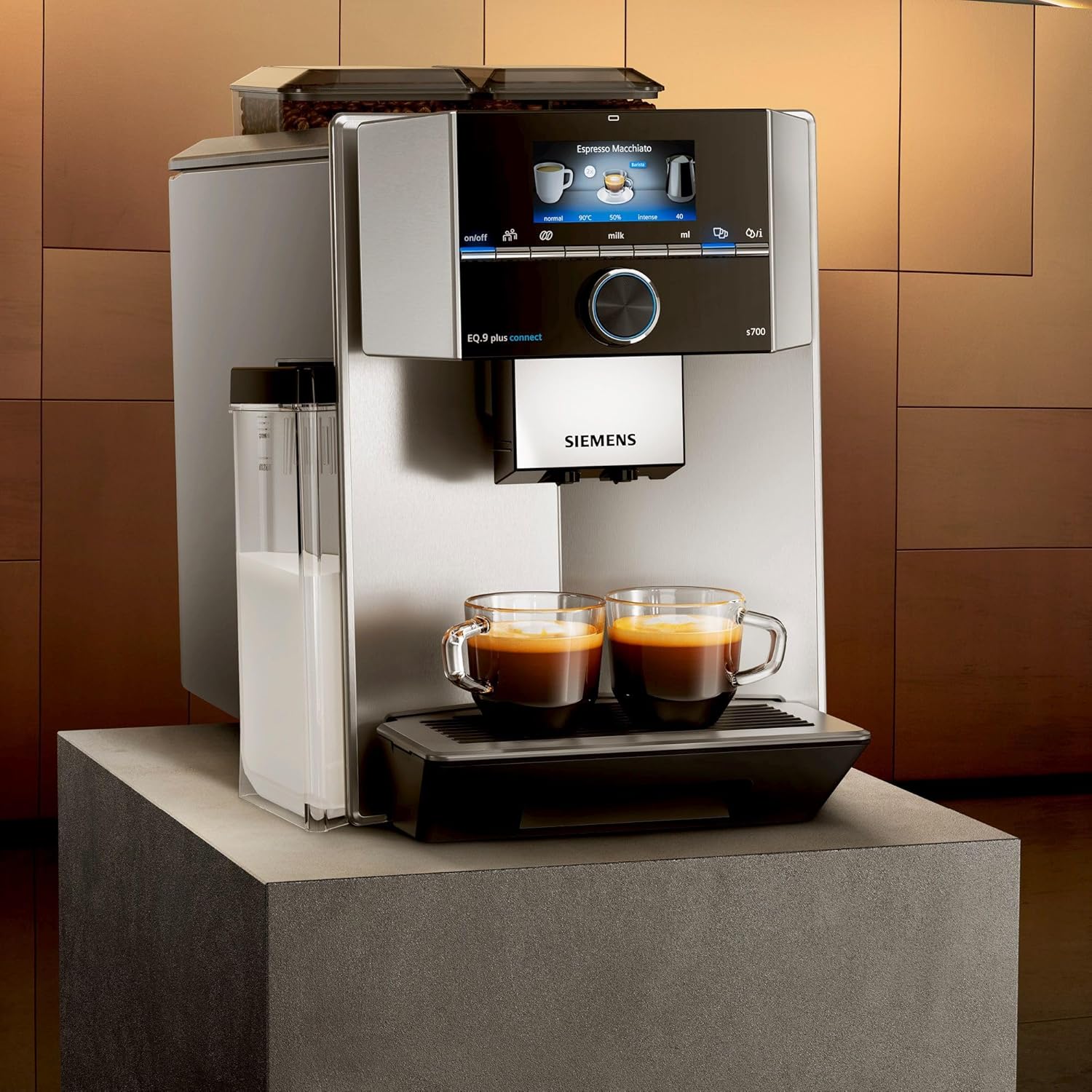 Siemens, machine à café automatique EQ900 TQ903D03, contrôle par l'application, écran tactile, mode barista, AromaBoost, réduction du bruit, broyeur premium, nettoyage à la vapeur, 1 500 W, inox