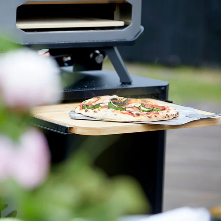 Table d'extérieur avec 3 portes et 6 roues en acier inoxydable pour cuisiner à l'extérieur Cozze