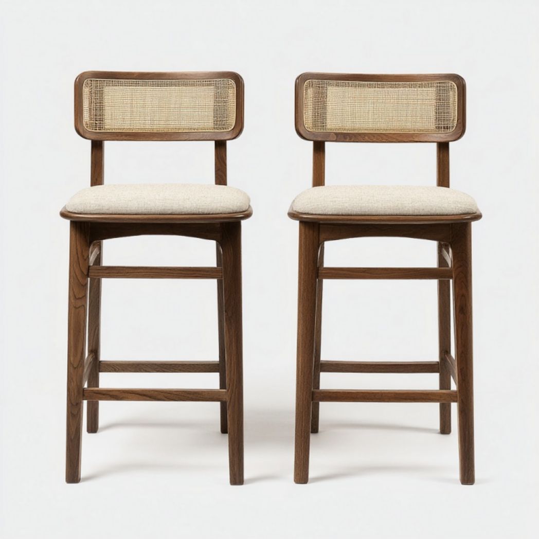 Lot de 2 tabourets de bar en bois massif avec dossier en rotin et assise beige