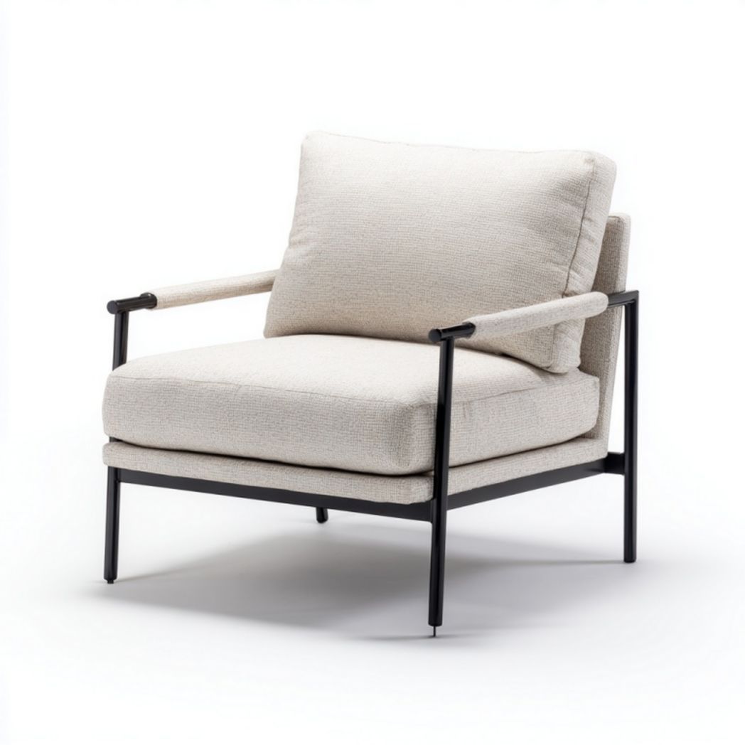 Fauteuil en tissu beige avec structure en métal