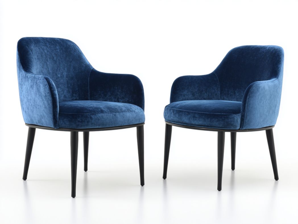 Lot de 2 chaises en velours bleu avec accoudoirs et pieds noirs