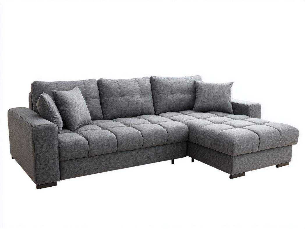Canapé d’angle en tissu gris avec assise capitonnée et 3 coussins décoratifs