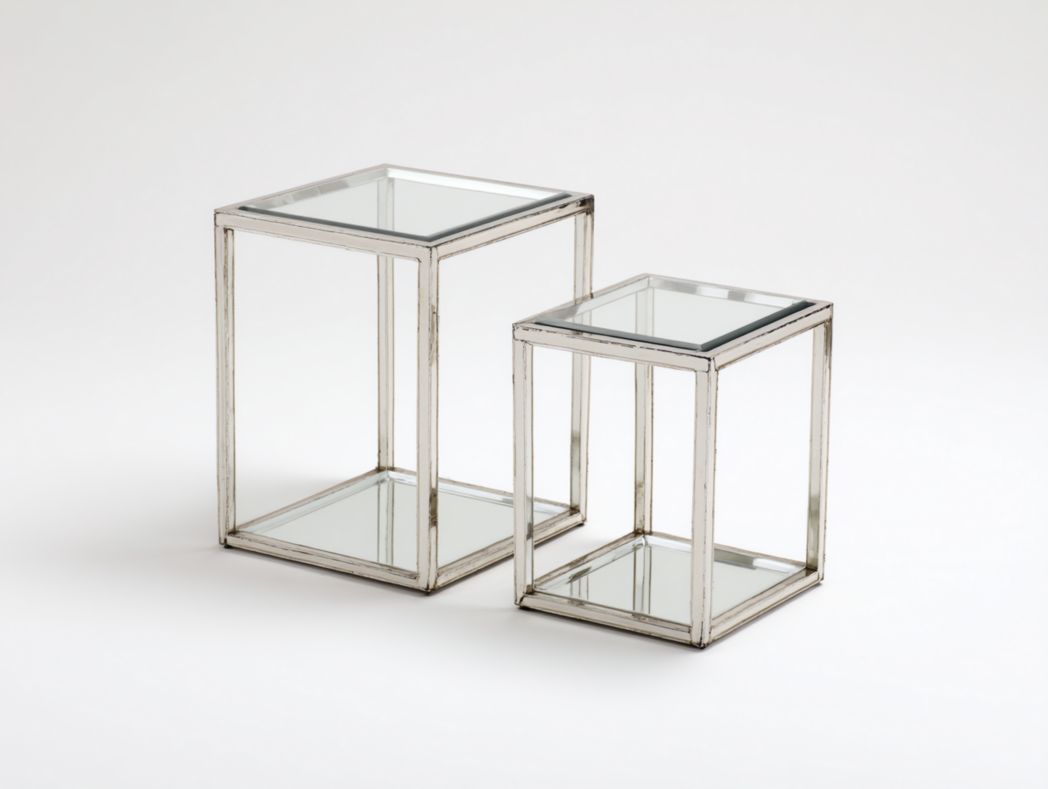Lot de 2 tables de chevet modernes en métal argenté avec plateau en verre