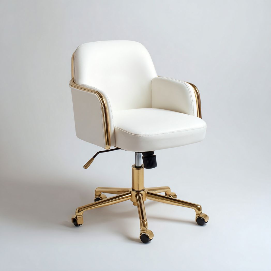 Chaise de bureau en similicuir blanc avec accoudoirs et base métallique dorée