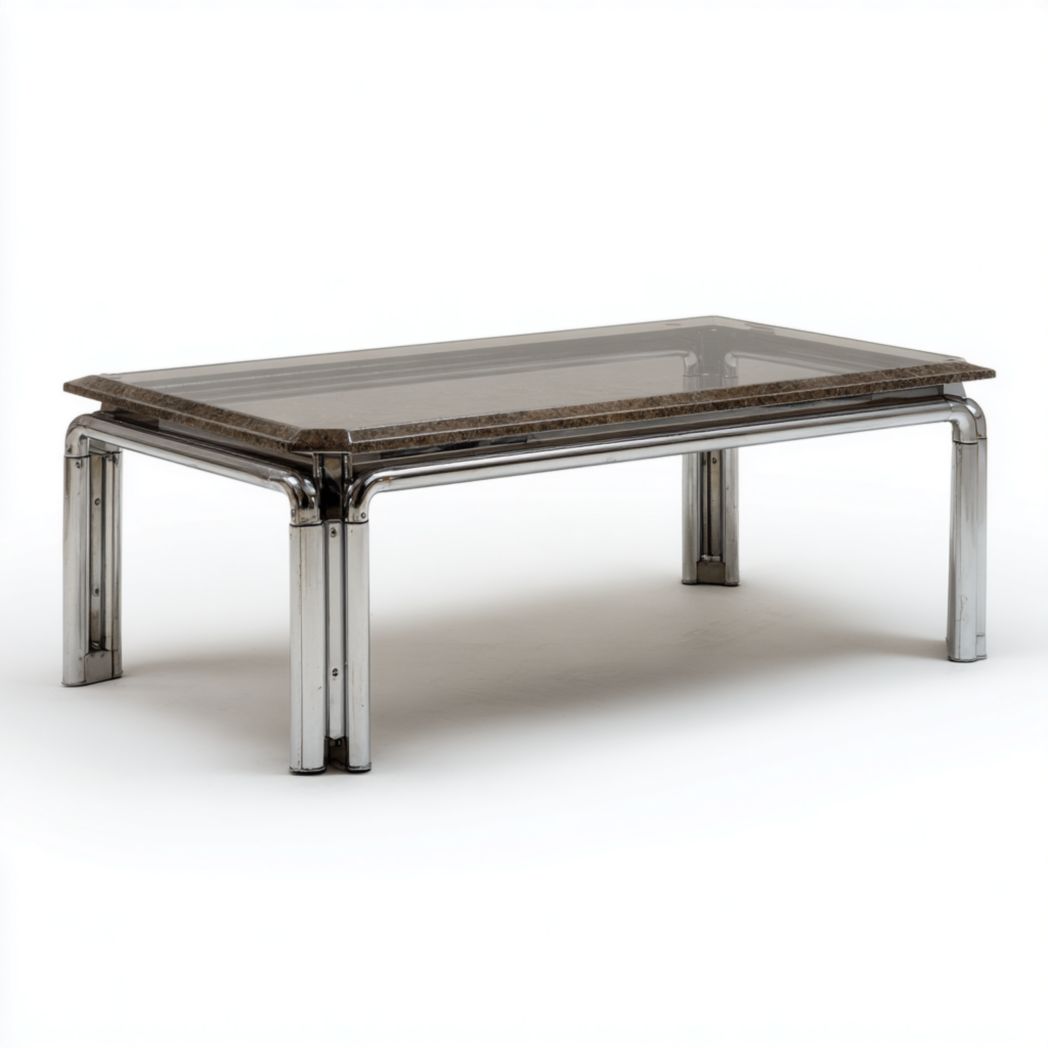 Table basse rectangulaire avec plateau en verre et pierre, structure en métal chromé