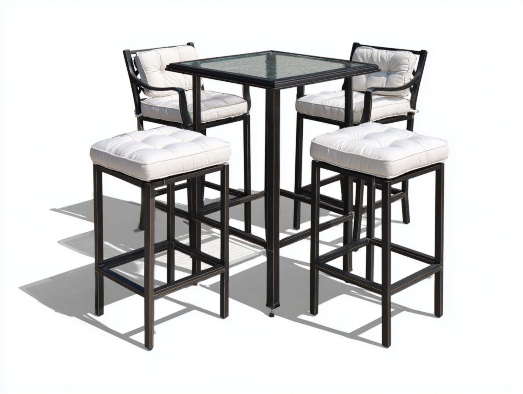 Ensemble bar de jardin – table carrée en métal noir avec plateau en verre et 4 chaises hautes avec coussins blancs