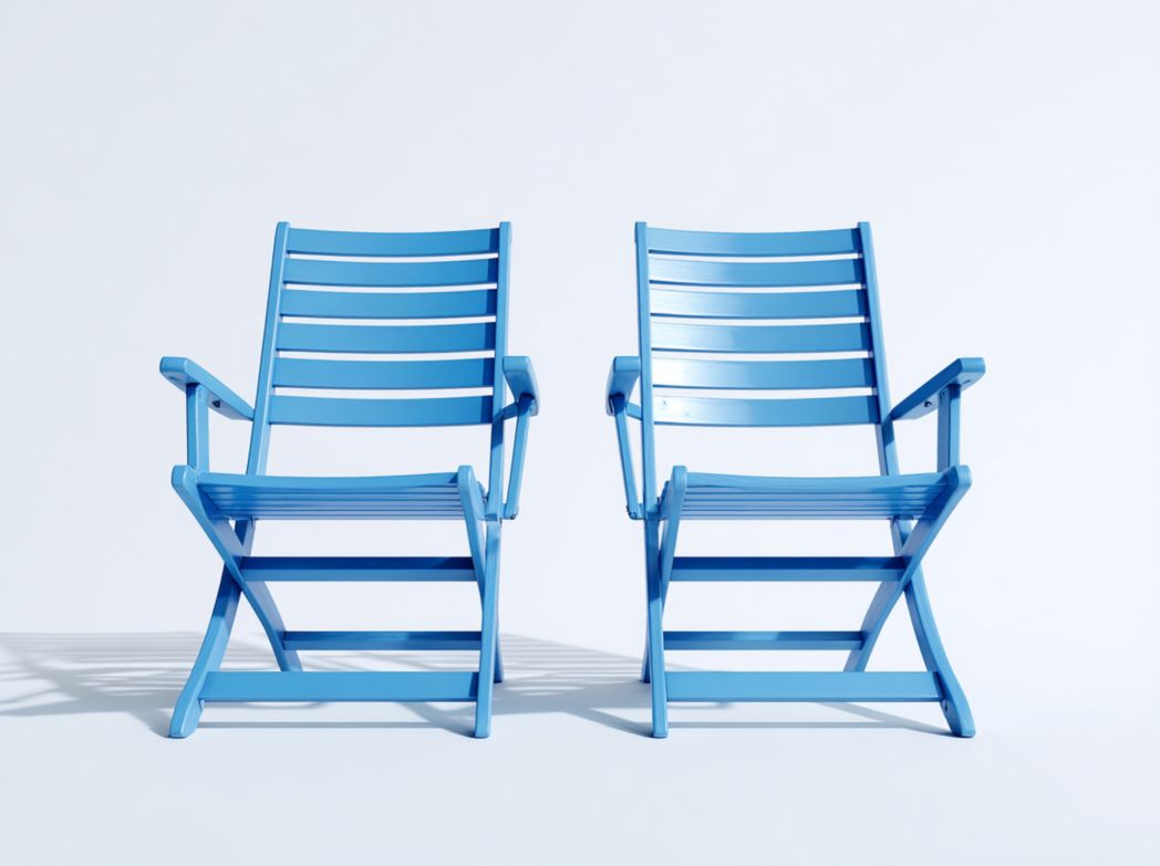 Lot de 2 chaises de jardin pliantes en métal bleu, dossier et assise à lattes avec accoudoirs