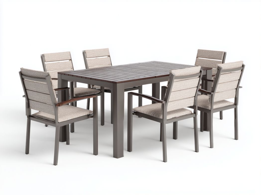Ensemble de jardin avec table rectangulaire grise et six chaises avec coussins beiges