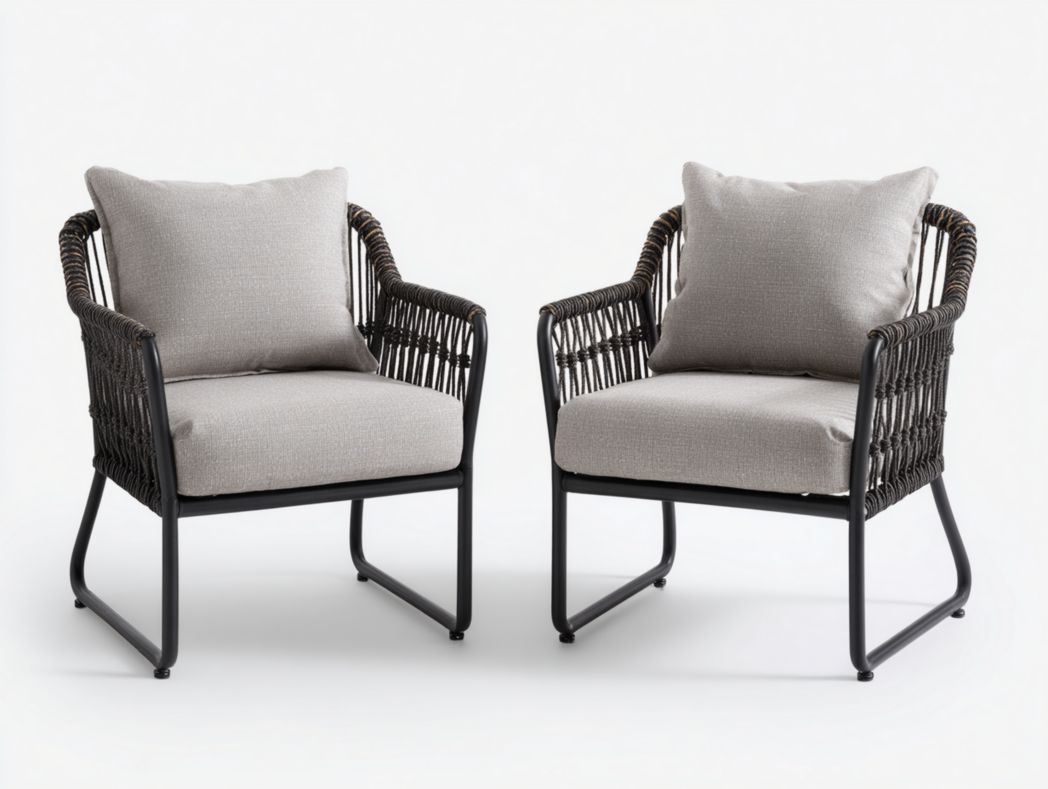 Lot de 2 fauteuils de jardin en métal et rotin synthétique noir, coussins gris avec accoudoirs