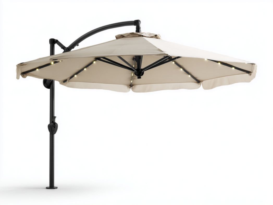 Parasol déporté octogonal, toile polyester beige, armature en acier noir thermolaqué, avec éclairage LED