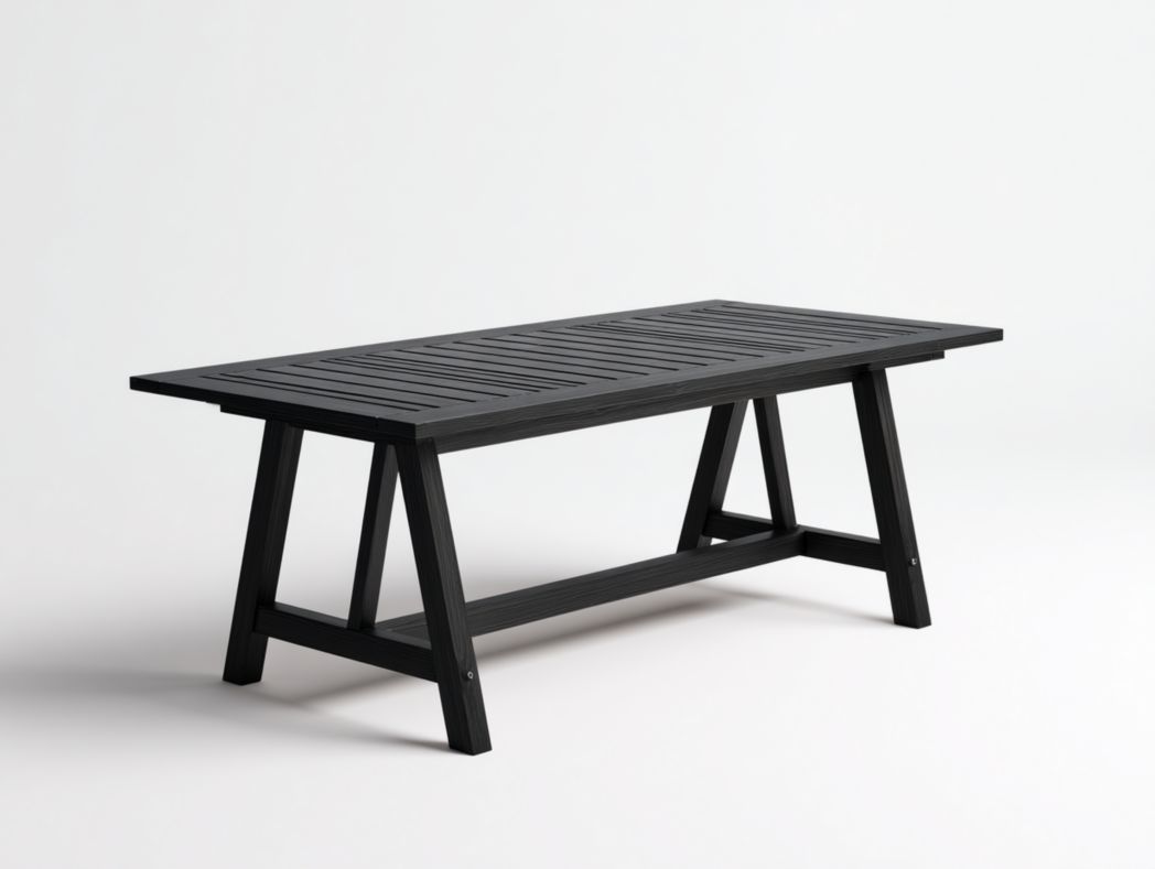 Table rectangulaire en bois noir avec pieds en forme de A et barre transversale