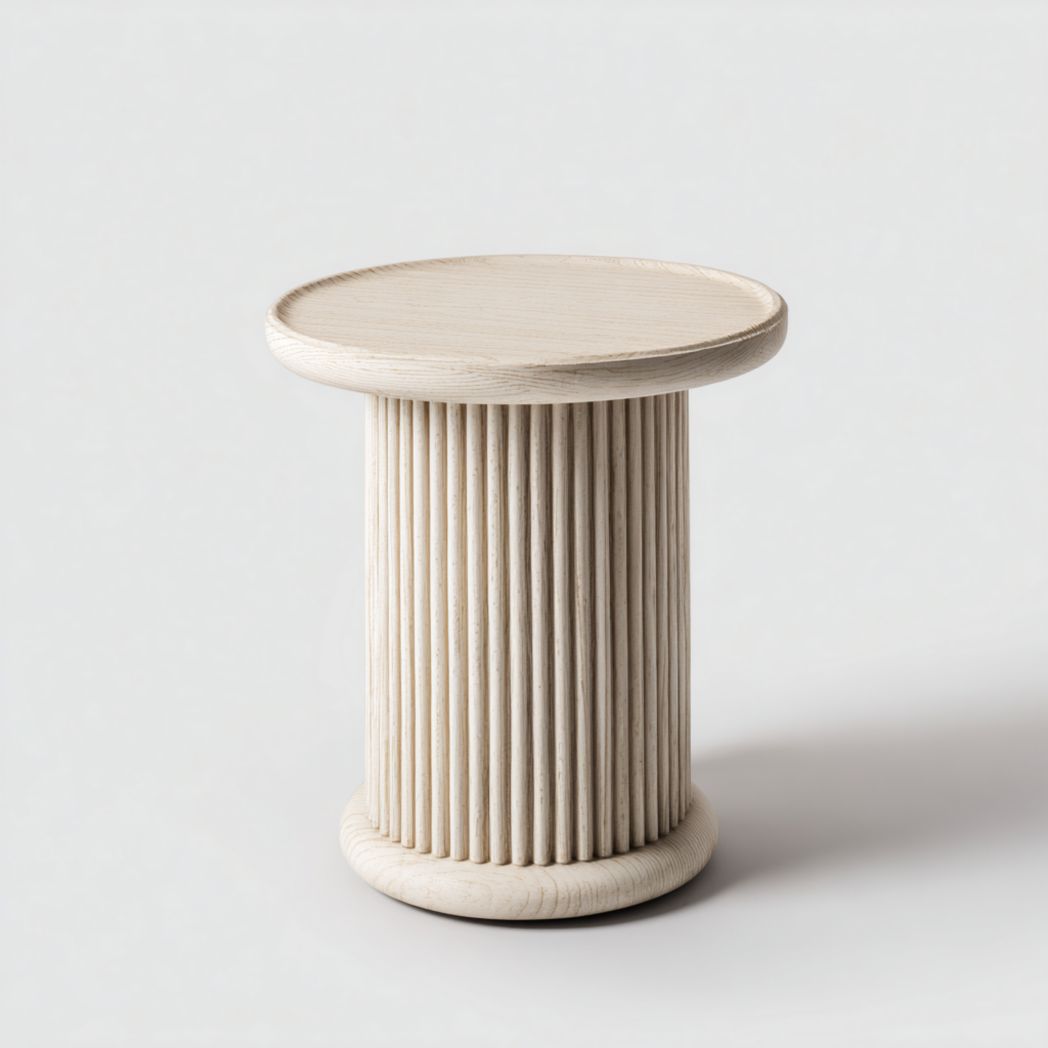 Table d’appoint ronde, plateau bois clair, base cylindrique rainurée