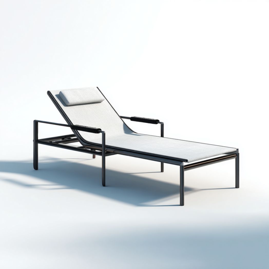 Bain de soleil, structure en métal noir avec coussin gris clair et accoudoirs