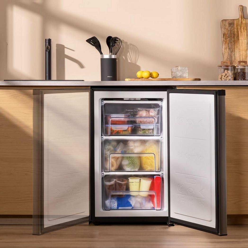 Congélateur vertical en acier inoxydable Cecotec Bolero CoolMarket TF 87 87 litres. Congélateur vertical en acier inoxydable de 83,6 cm de haut et 50,6 cm de large avec une grande capacité et une classe énergétique E.