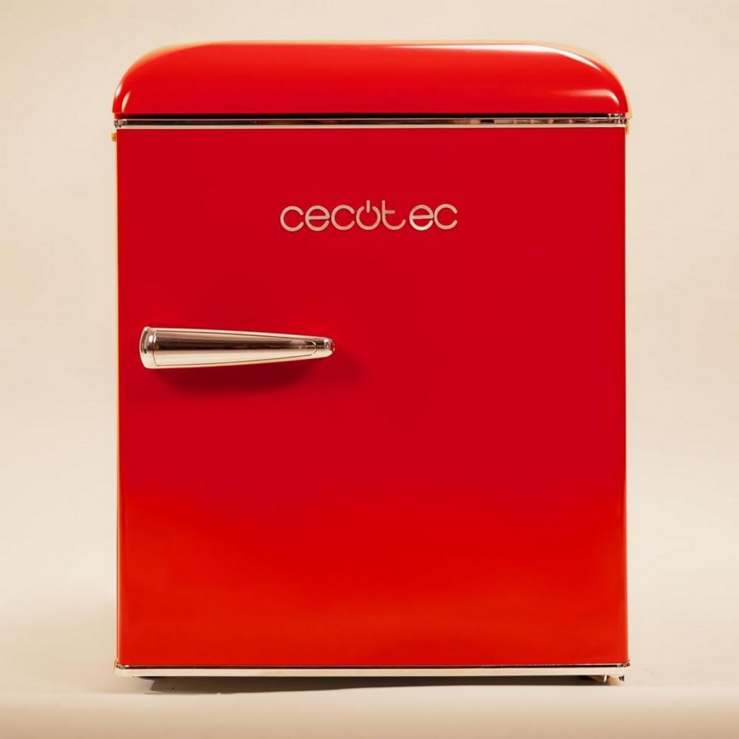 Mini-réfrigérateur Cecotec Bolero CoolMarket TT Origin 45 Rouge. Réfrigérateur de table rétro 45 L, 55 cm de haut, 44,7 cm de large, classe énergétique E, bac à glaçons et poignée chromée, rouge.