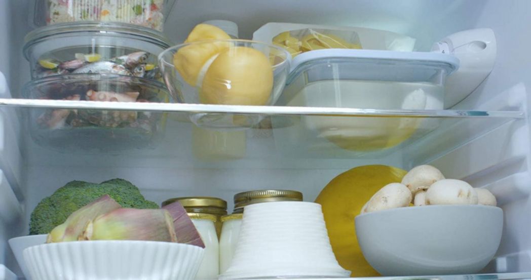 Réfrigérateur-congélateur SEVERIN, Pose libre, Longueur 55 cm, 108 L, Classe D, 110 kWh/an, 37 dB, Look rétro, Crème, RKS 8833