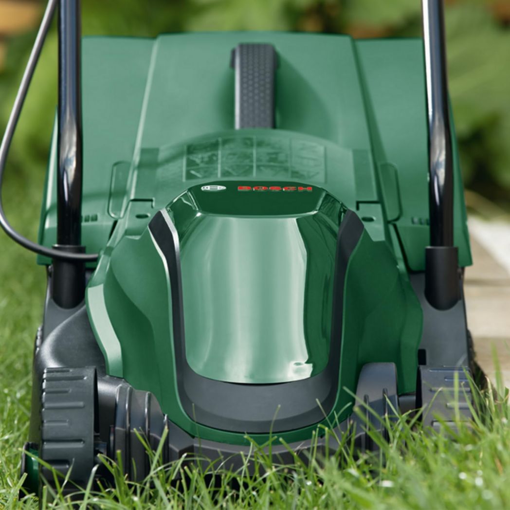 Tondeuse à gazon sans fil Bosch CityMower 18V-32-300 (18 V, 1 batterie 4,0 Ah, moteur sans balais, largeur de coupe : 32 cm, tond jusqu'à 300 m², dans un carton)