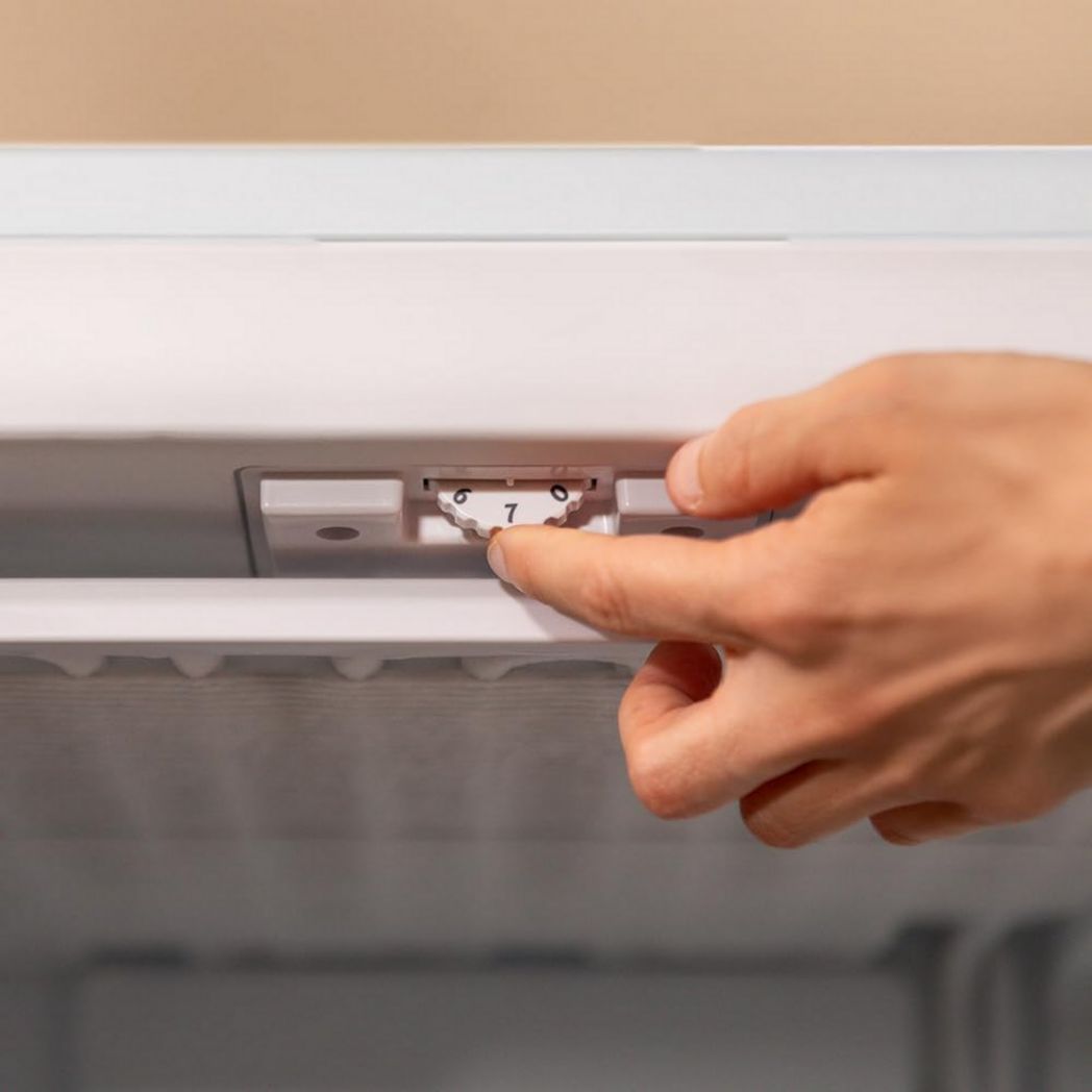 Congélateur vertical en acier inoxydable Cecotec Bolero CoolMarket TF 87 87 litres. Congélateur vertical en acier inoxydable de 83,6 cm de haut et 50,6 cm de large avec une grande capacité et une classe énergétique E.