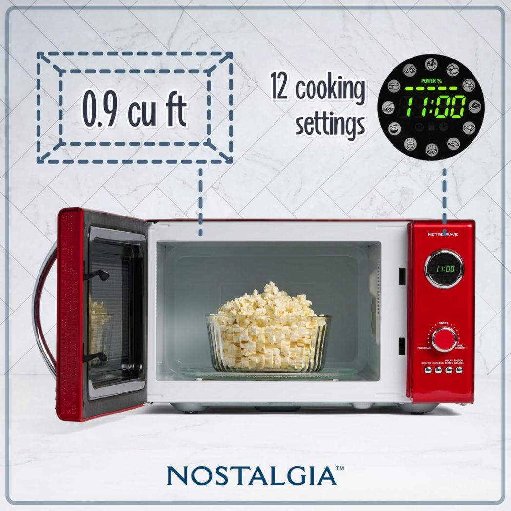 Four à micro-ondes rétro de comptoir Nostalgia - Grand format 800 watts - 25,4 L - 12 réglages de cuisson préréglés - Horloge numérique - Appareils de cuisine - Rouge