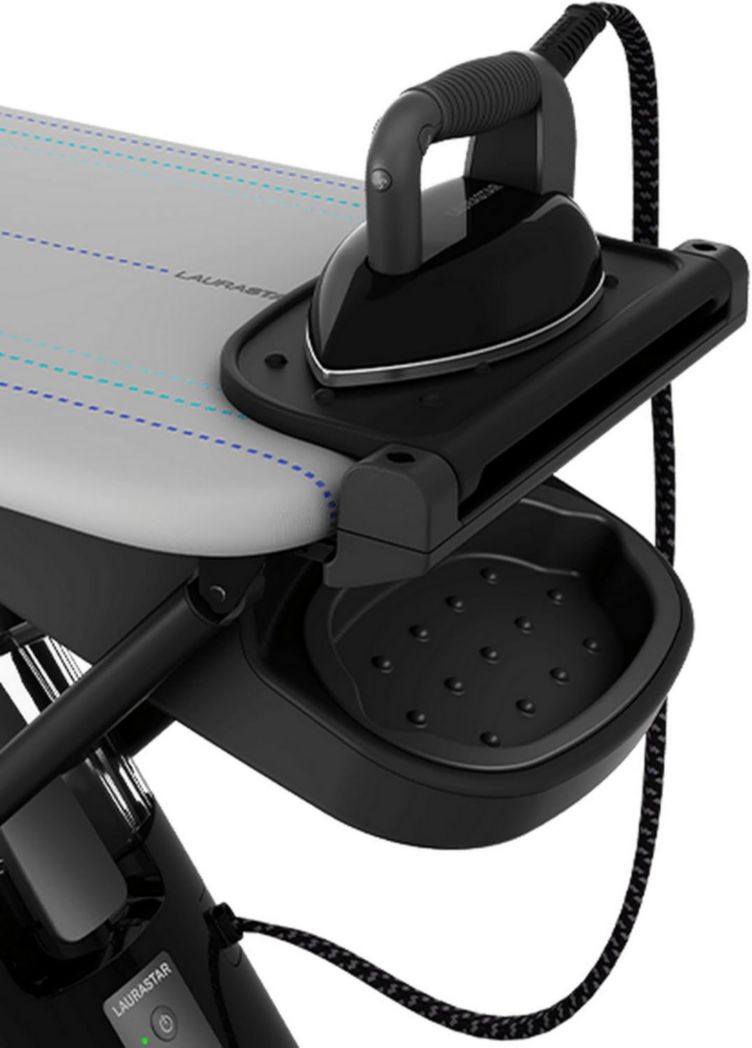 Système de repassage Laurastar Smart M avec centrale vapeur professionnelle et table active, vapeur hygiénique, semelle 3D, vapeur pulsée, température unique, roulettes, réservoir amovible