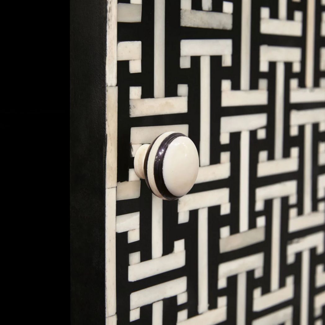 Buffet Augustine à 3 portes avec incrustations d'os